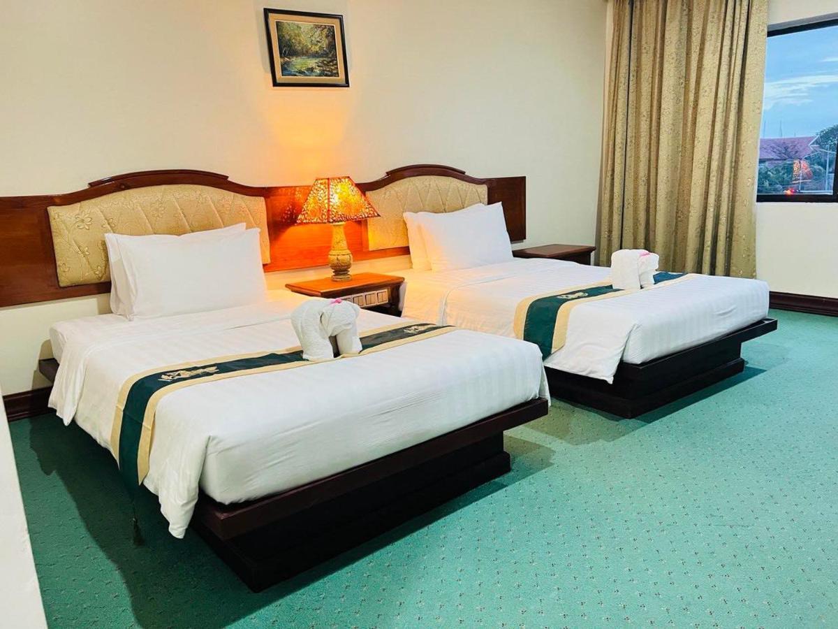 Hotel Dragon Royal Angkor Siem Reap Esterno foto