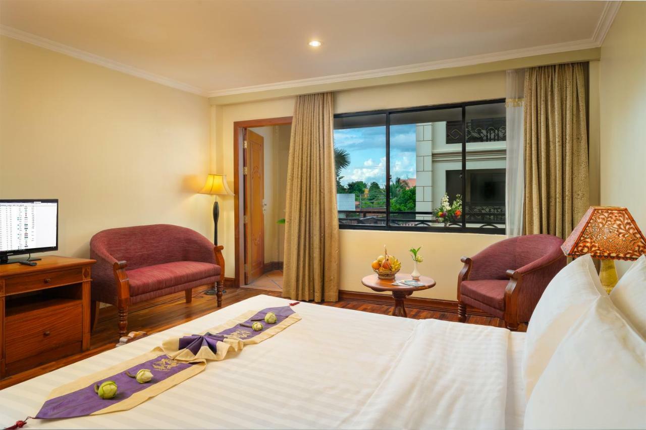Hotel Dragon Royal Angkor Siem Reap Esterno foto