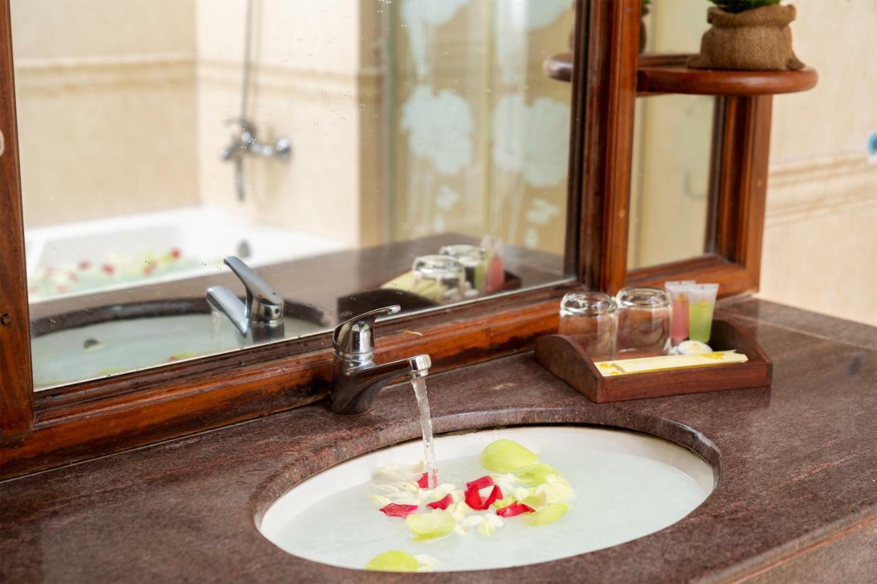 Hotel Dragon Royal Angkor Siem Reap Esterno foto