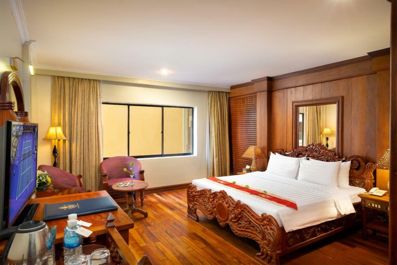 Hotel Dragon Royal Angkor Siem Reap Esterno foto