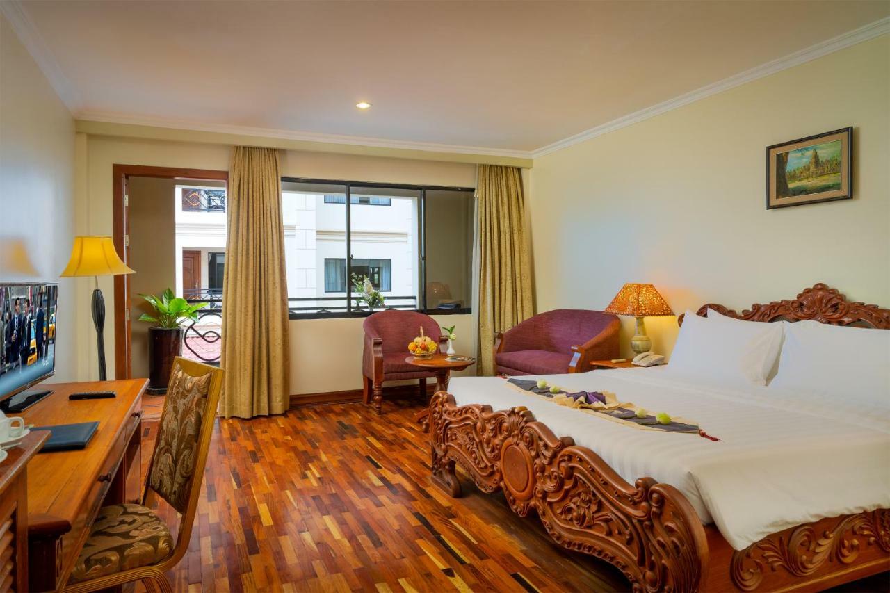 Hotel Dragon Royal Angkor Siem Reap Esterno foto