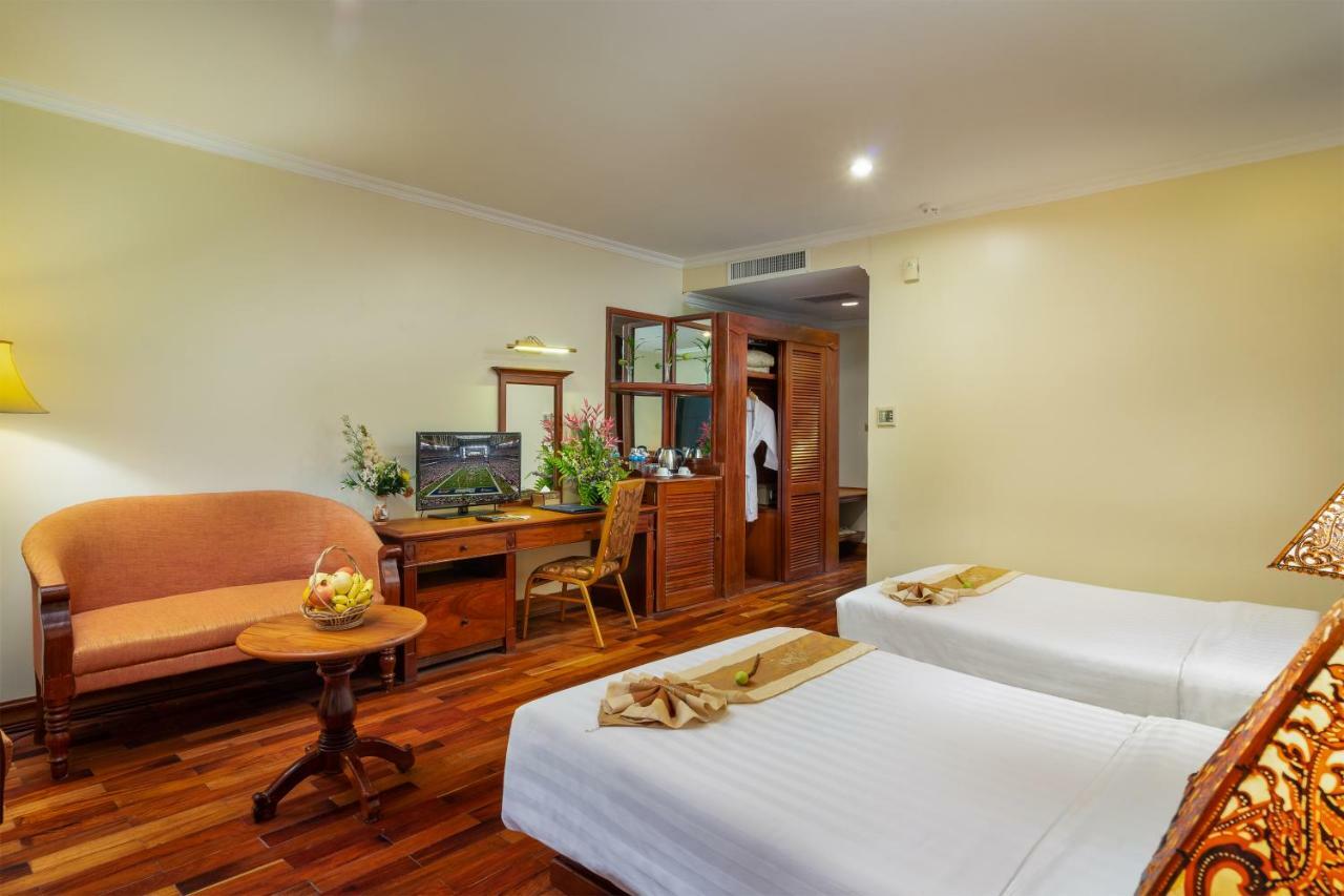 Hotel Dragon Royal Angkor Siem Reap Esterno foto