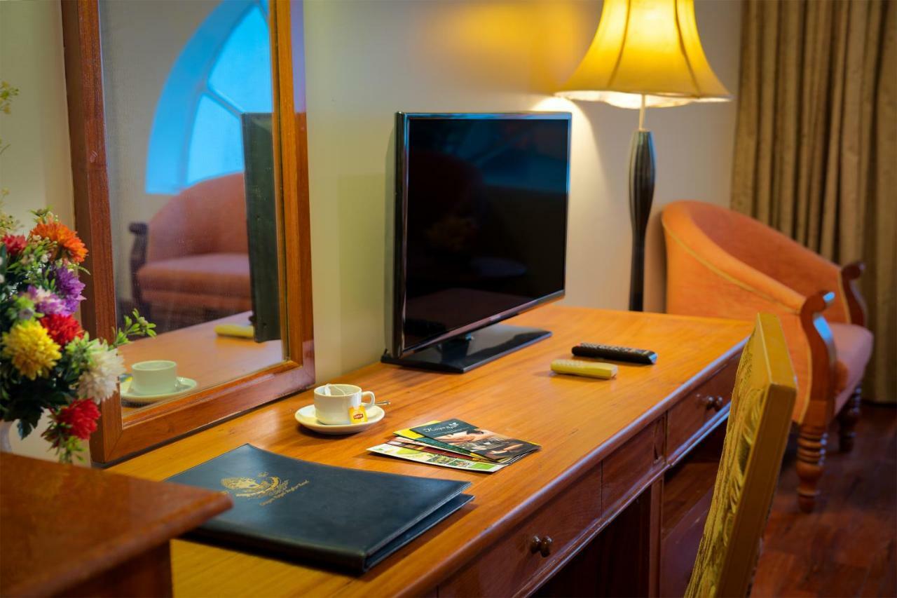 Hotel Dragon Royal Angkor Siem Reap Esterno foto
