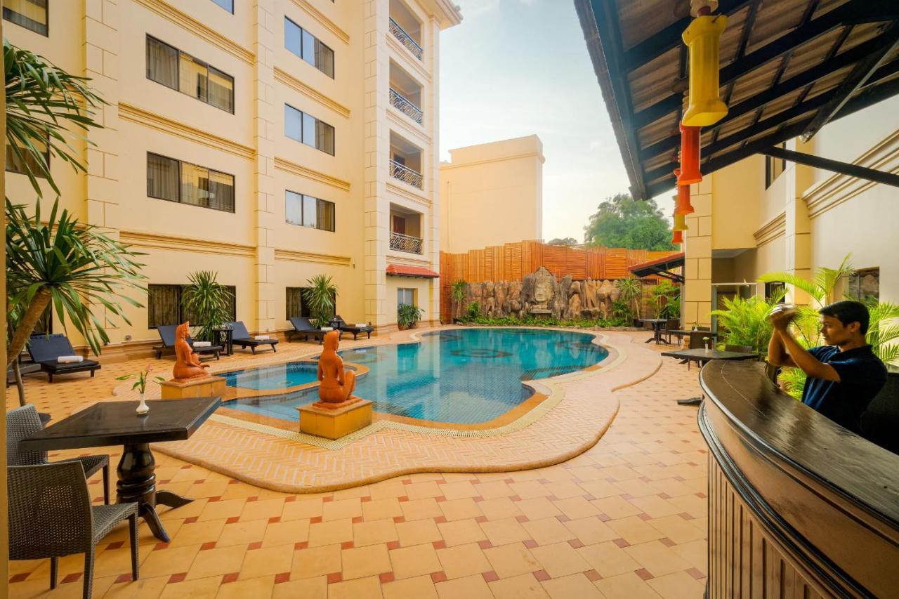 Hotel Dragon Royal Angkor Siem Reap Esterno foto
