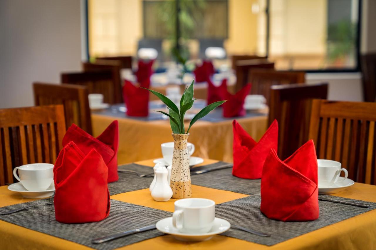 Hotel Dragon Royal Angkor Siem Reap Esterno foto