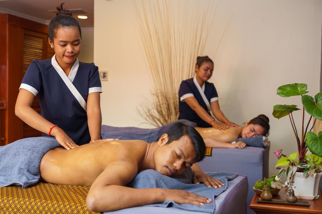 Hotel Dragon Royal Angkor Siem Reap Esterno foto