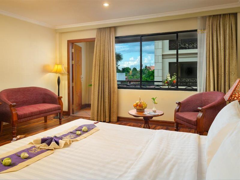Hotel Dragon Royal Angkor Siem Reap Esterno foto